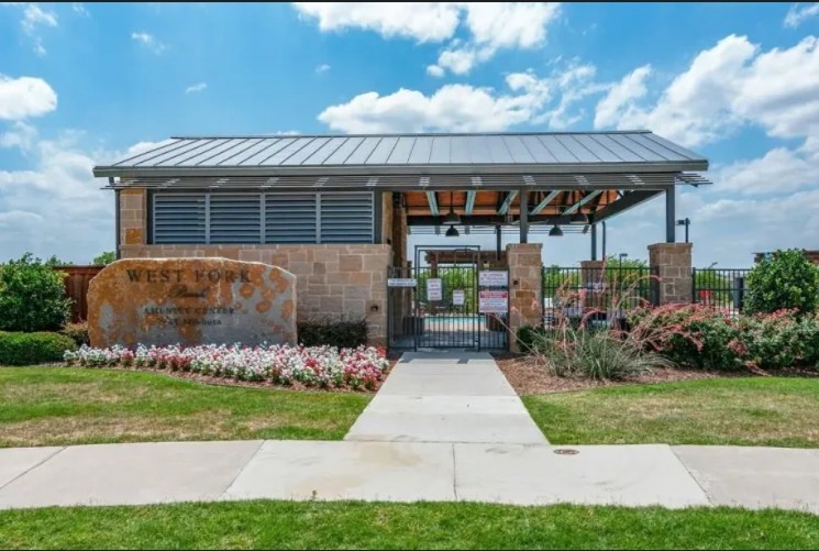 2409 Buelingo Lane Fort Worth TX 76131