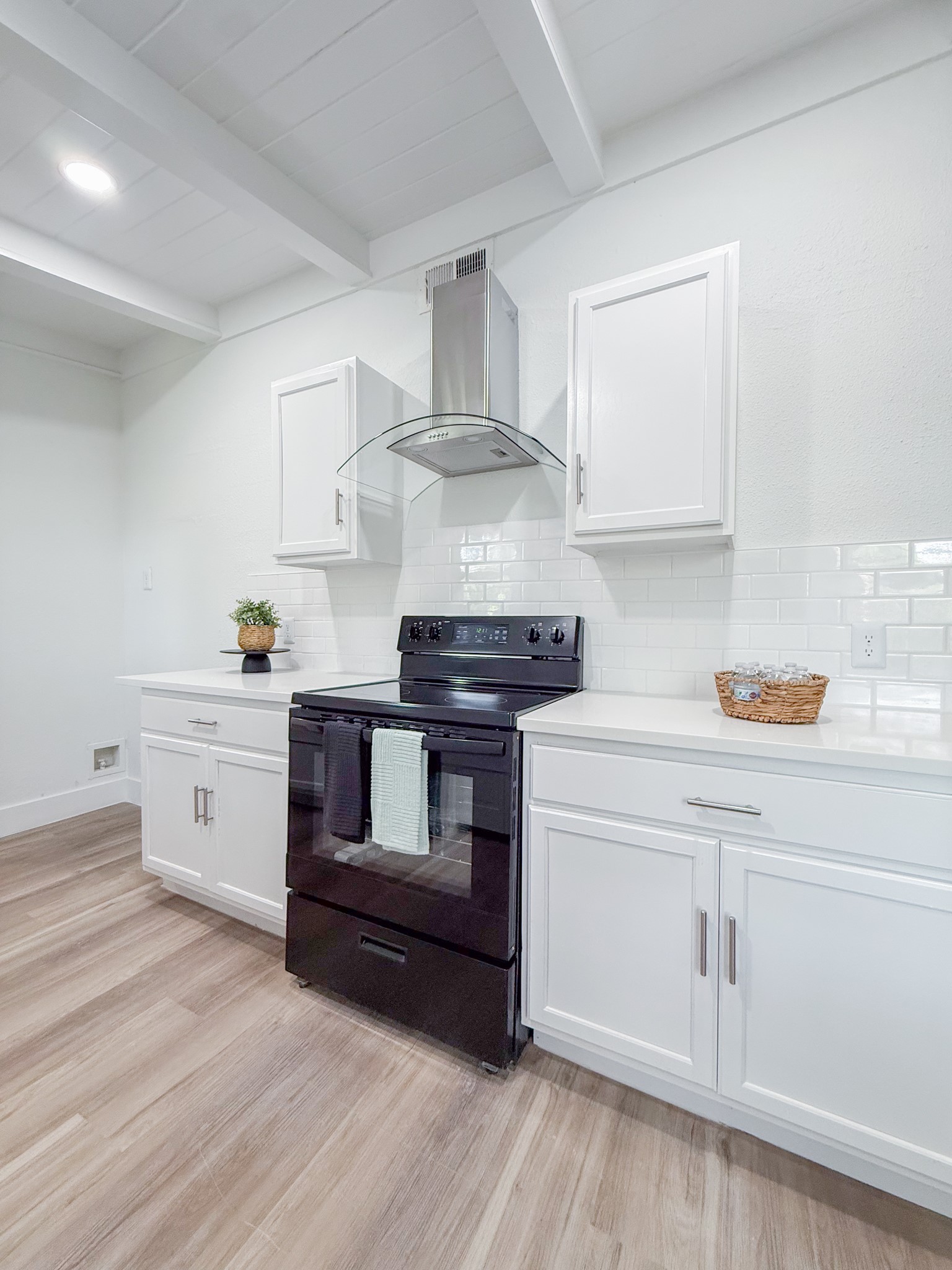 5808 Wales Avenue Fort Worth TX 76133