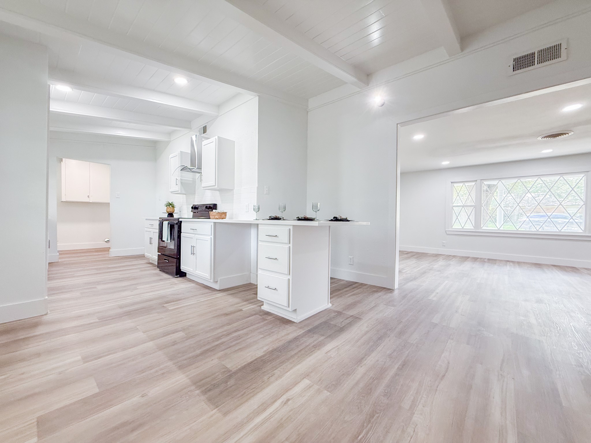 5808 Wales Avenue Fort Worth TX 76133