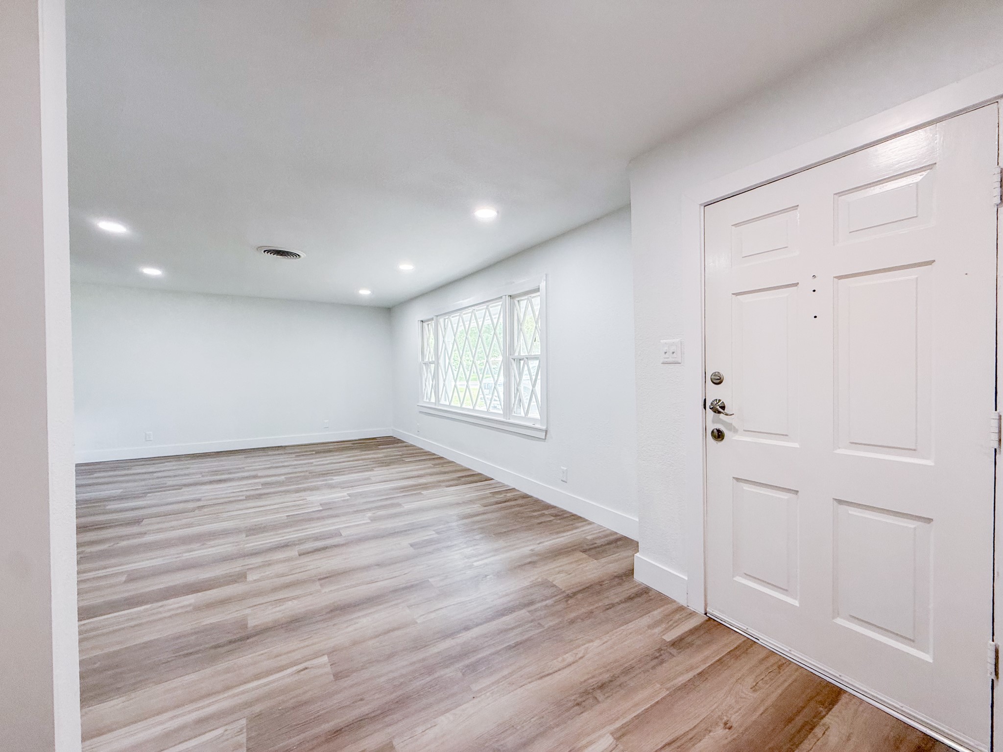 5808 Wales Avenue Fort Worth TX 76133