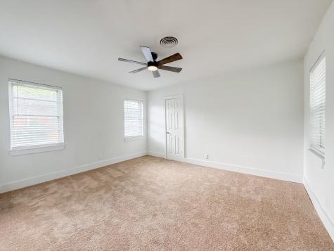 5808 Wales Avenue Fort Worth TX 76133