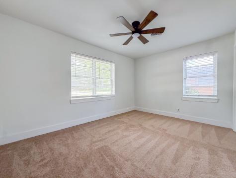 5808 Wales Avenue Fort Worth TX 76133