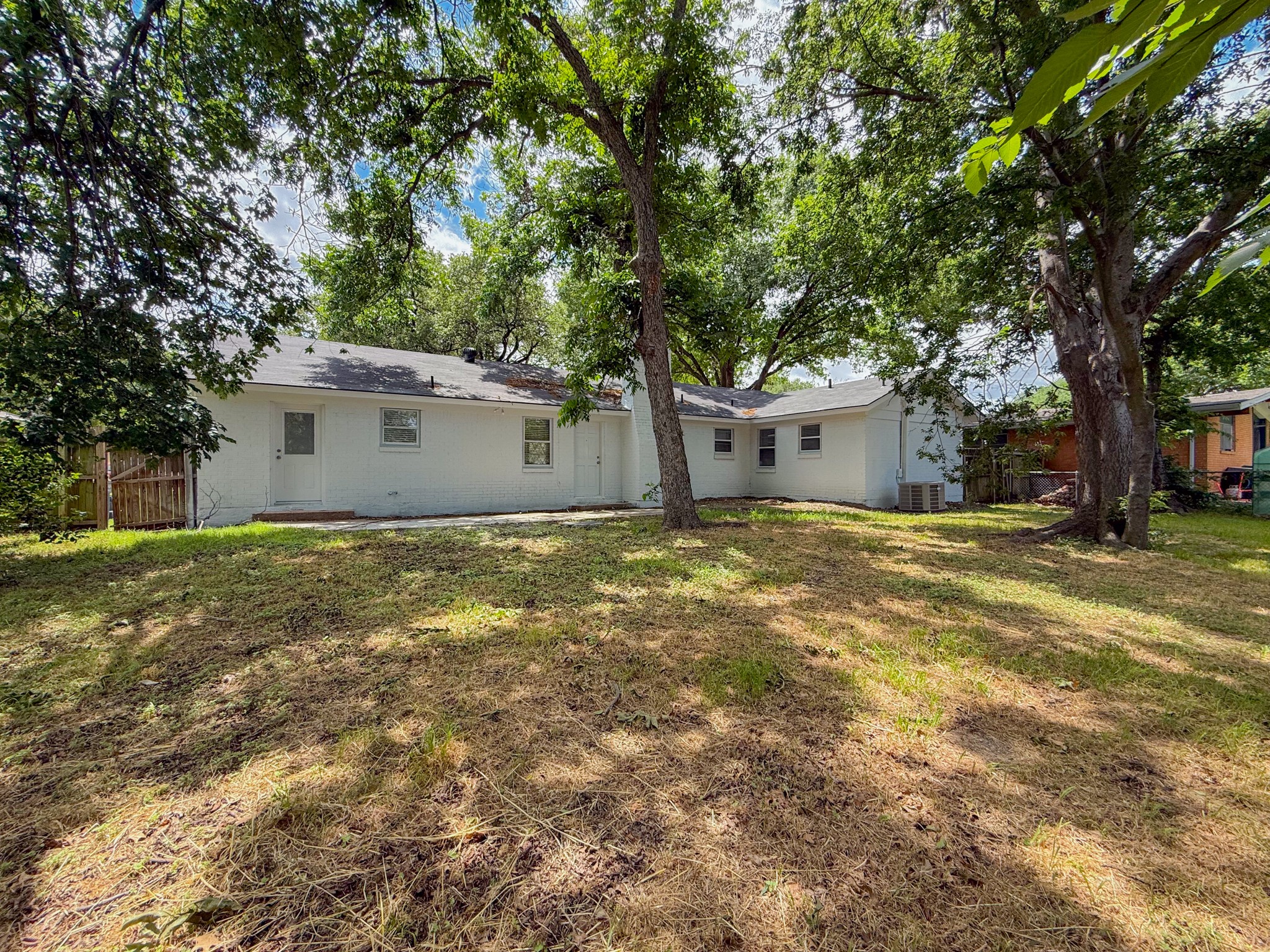 5808 Wales Avenue Fort Worth TX 76133