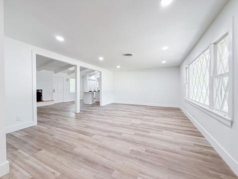 5808 Wales Avenue Fort Worth TX 76133