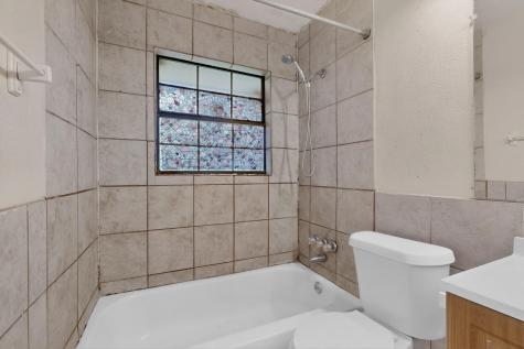 1109 Montclair Drive Garland TX 75040