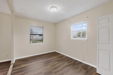 1109 Montclair Drive Garland TX 75040
