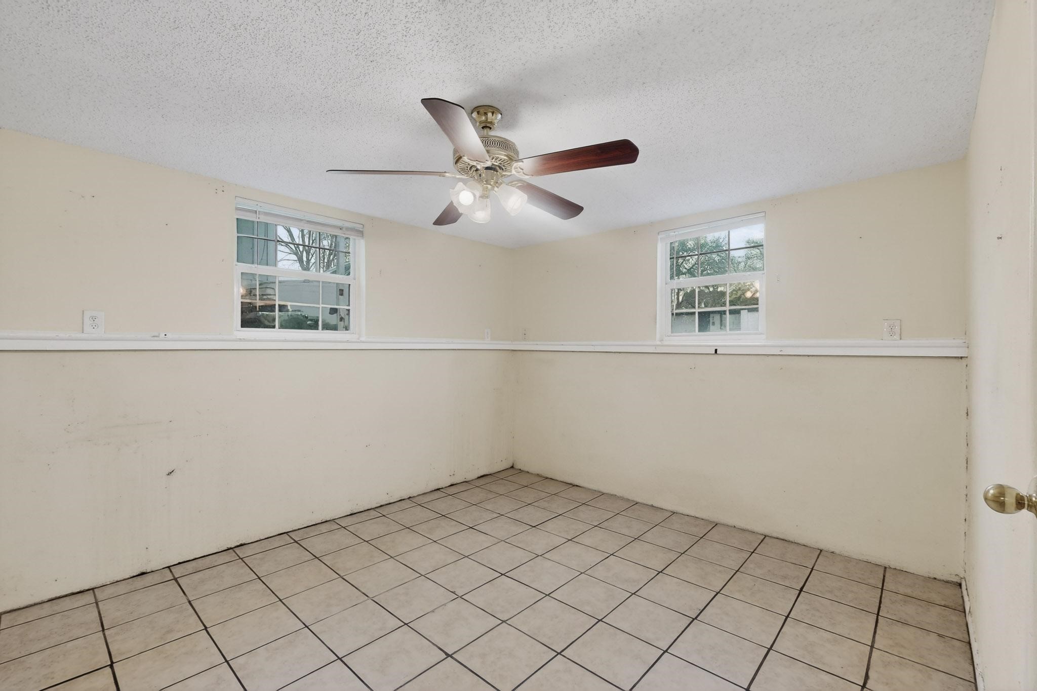 1109 Montclair Drive Garland TX 75040