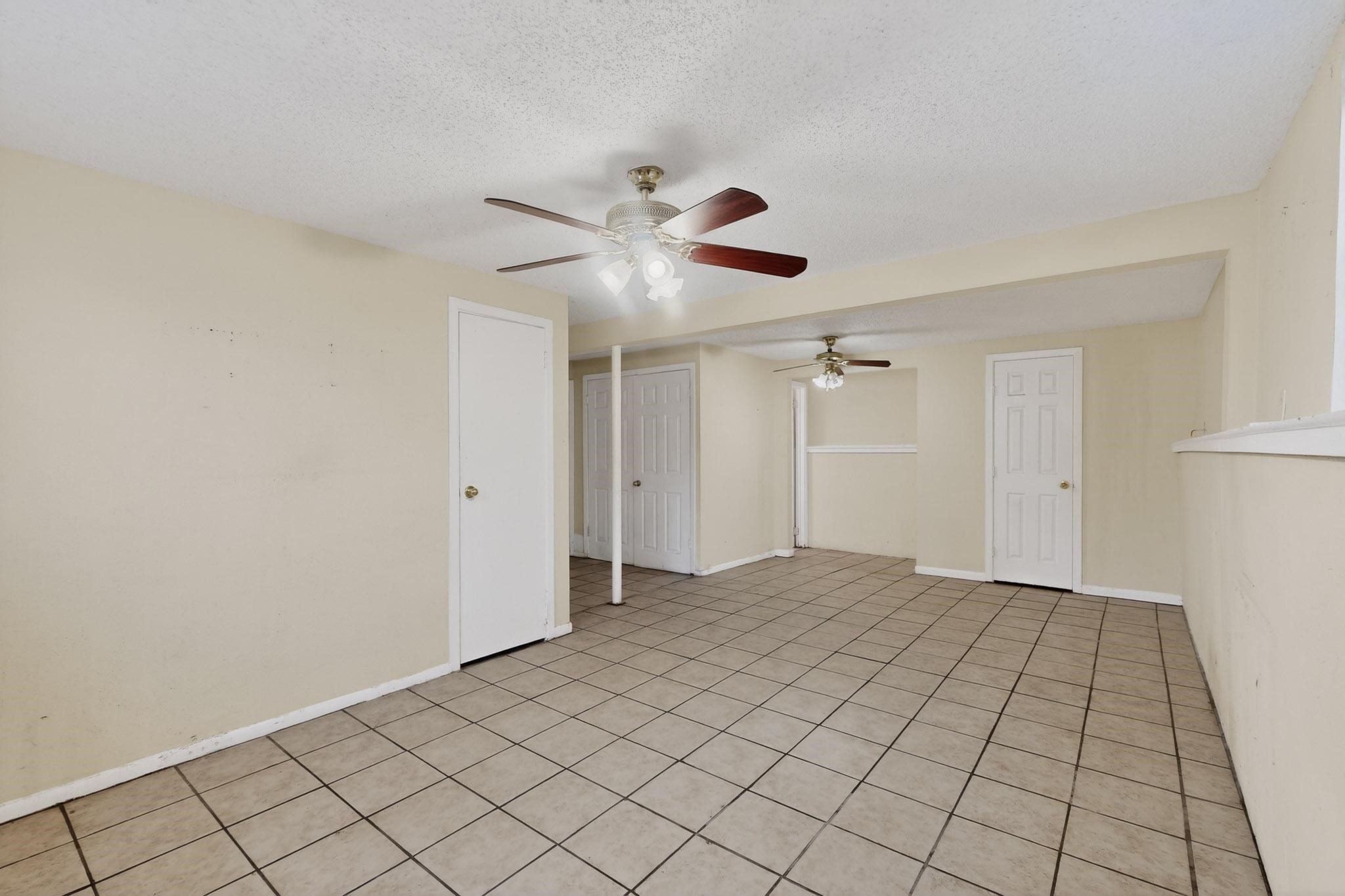 1109 Montclair Drive Garland TX 75040
