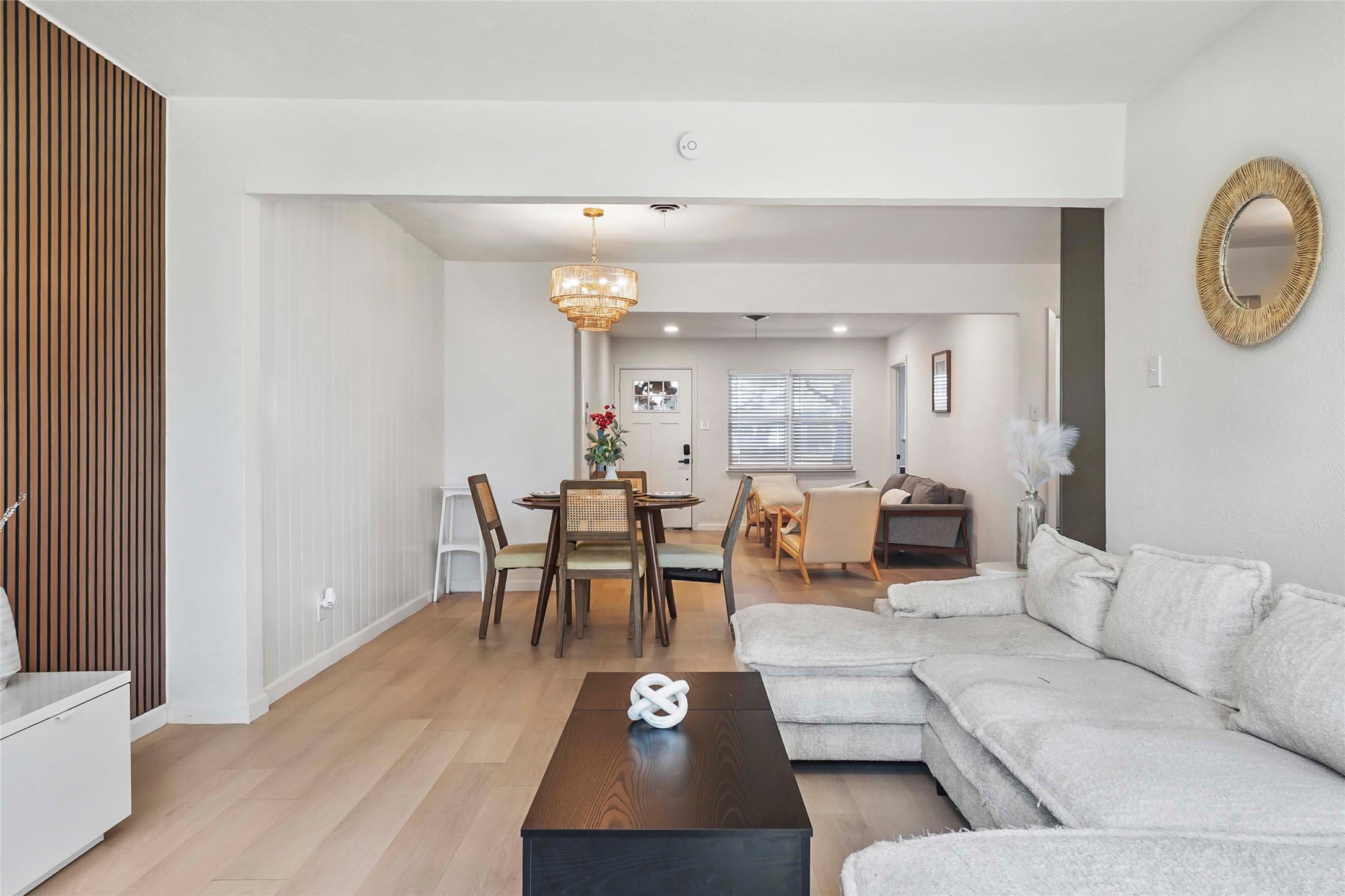 416 Simmons Hurst TX 76053