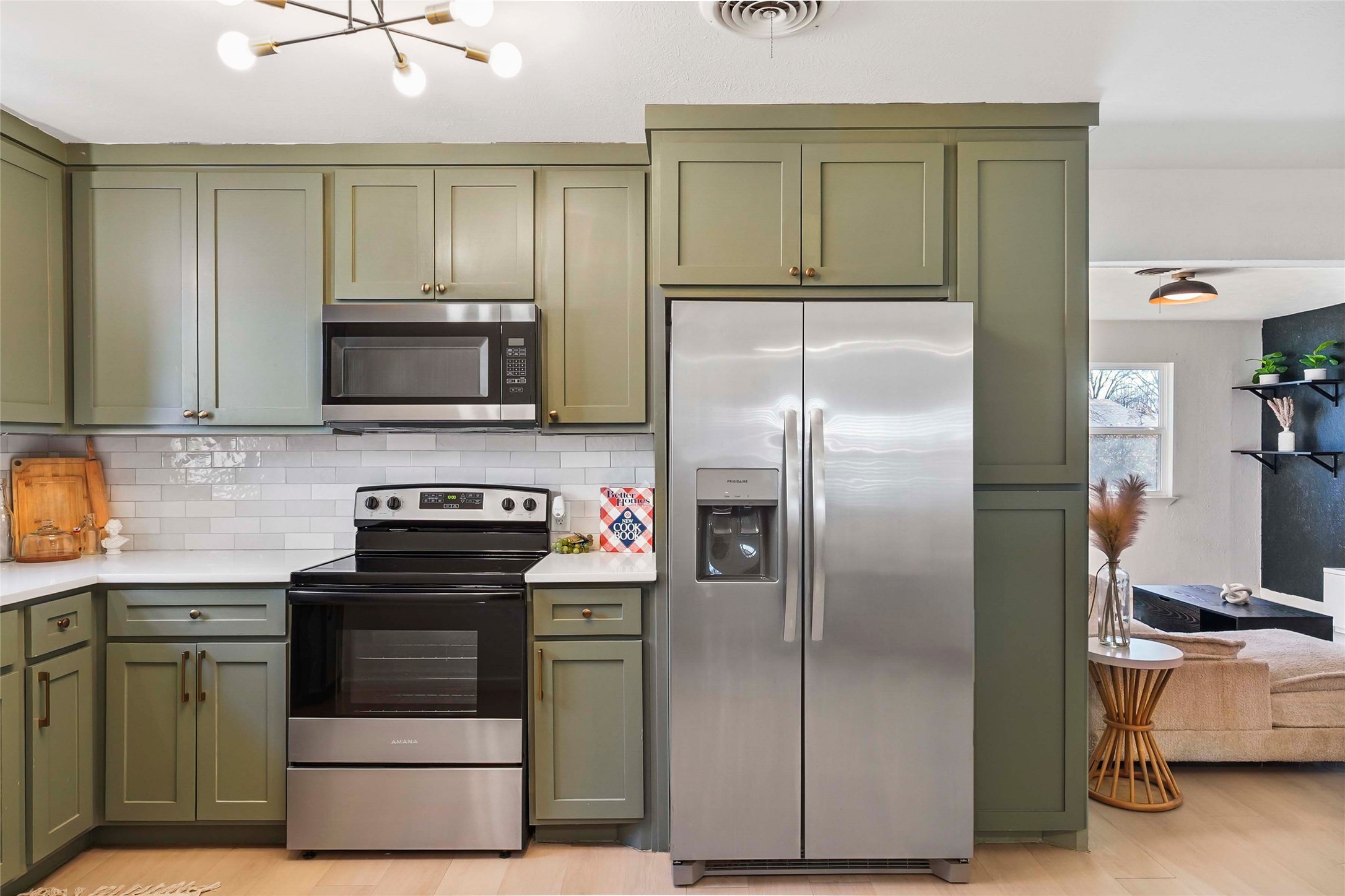 416 Simmons Hurst TX 76053
