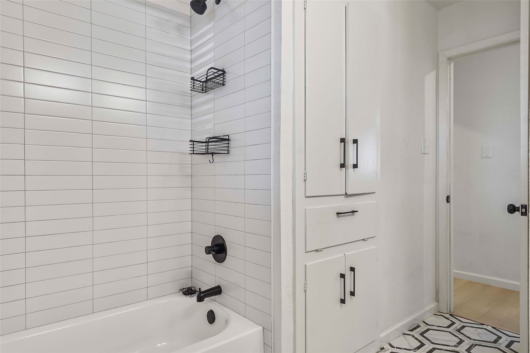 416 Simmons Hurst TX 76053