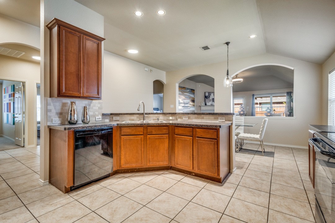15516 Gatehouse Drive Fort Worth TX 76262