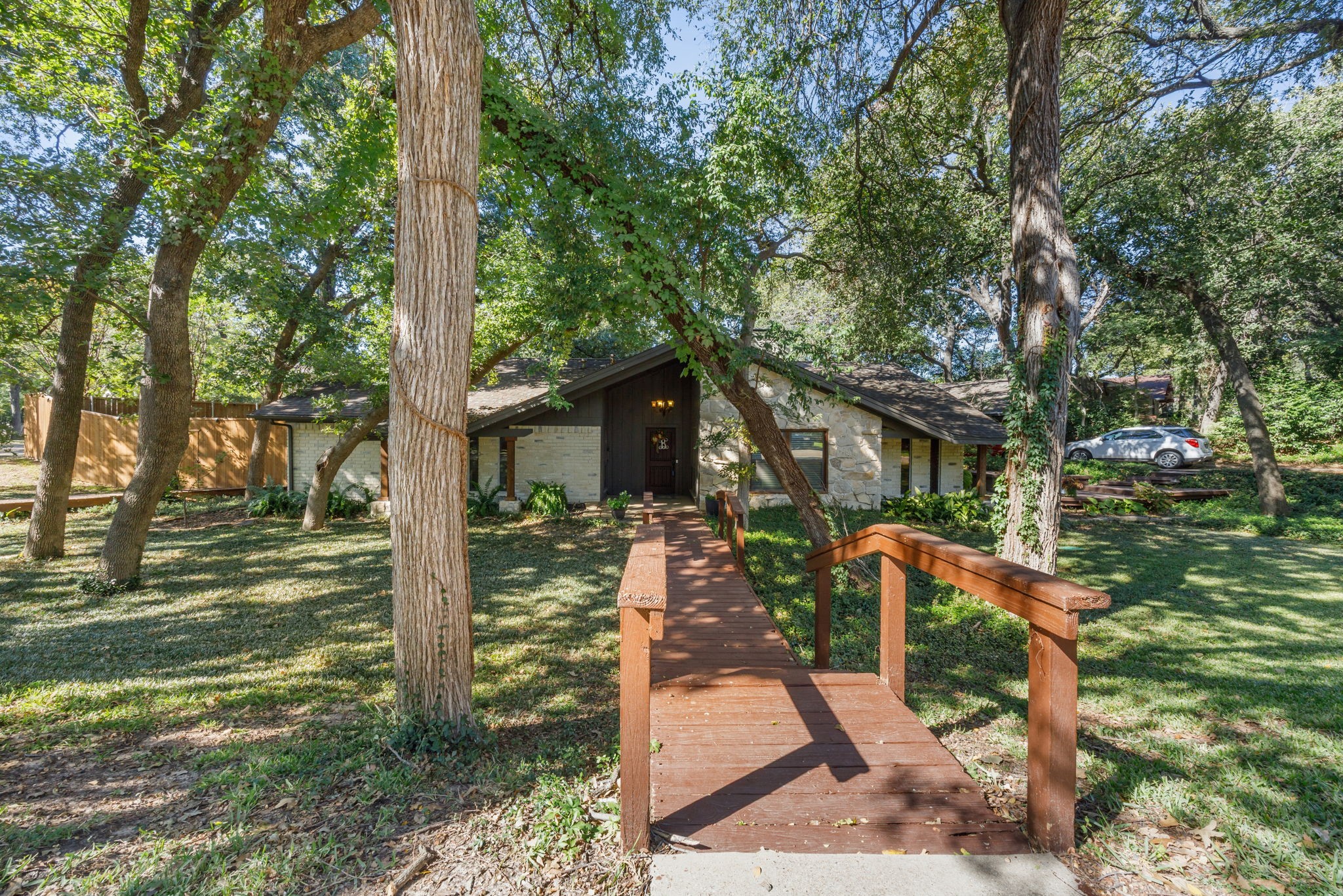 1701 Timbers Drive Irving TX 75061