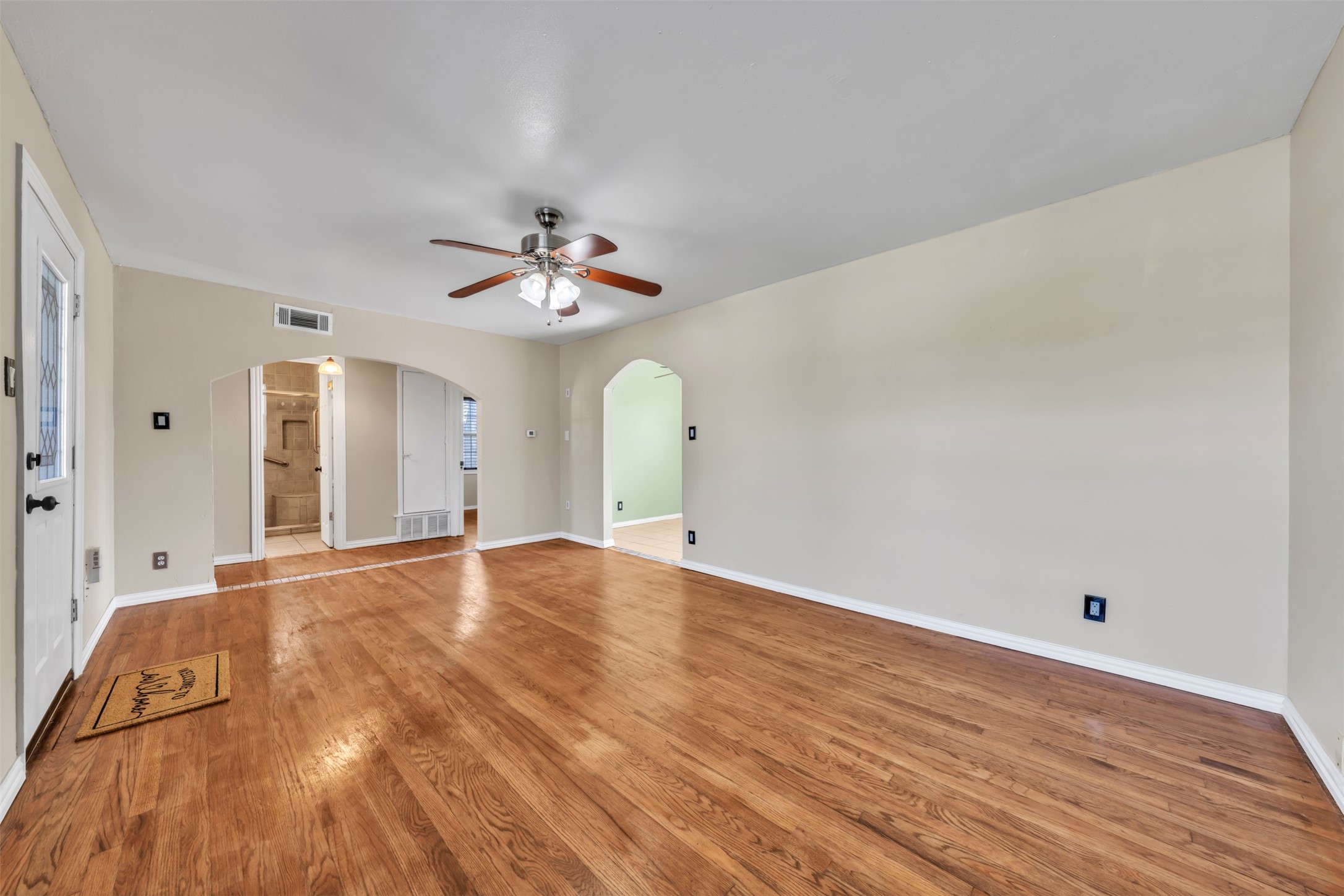 1112 E Mitchell Street Arlington TX 76010