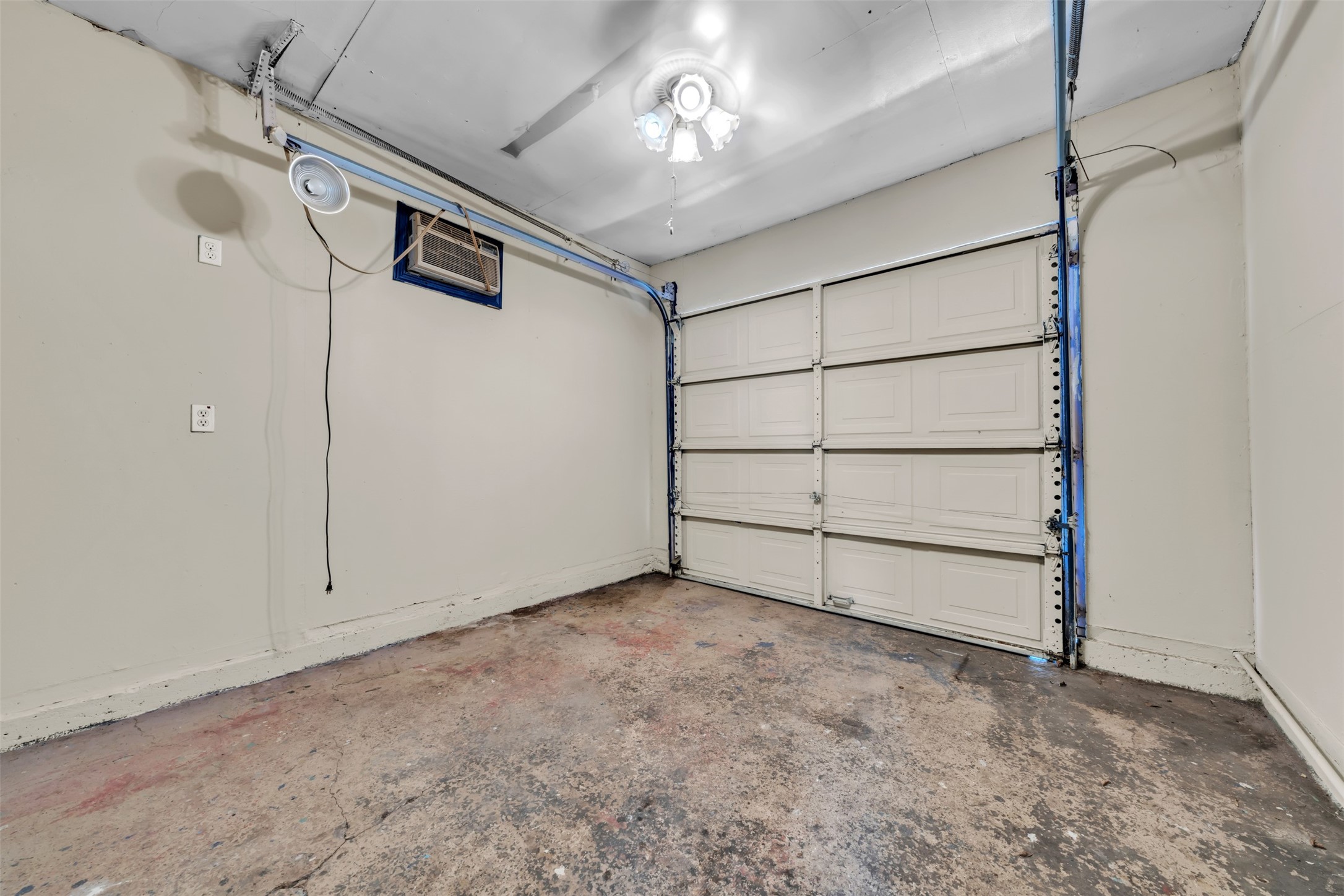 1112 E Mitchell Street Arlington TX 76010