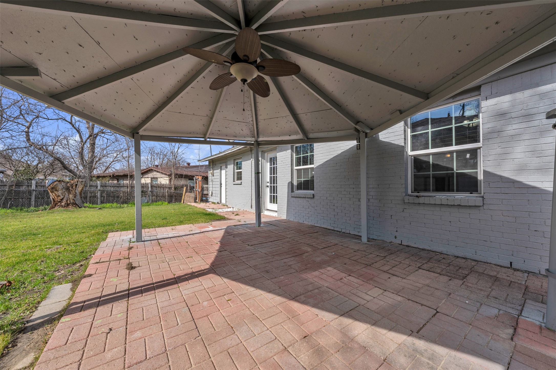 1112 E Mitchell Street Arlington TX 76010
