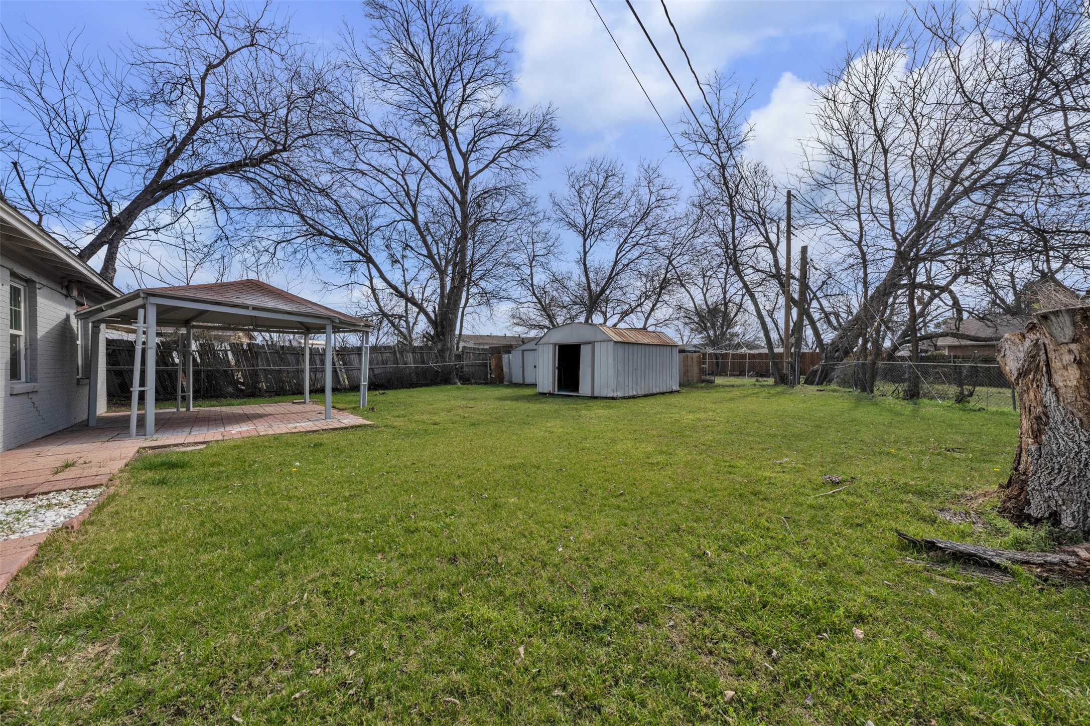 1112 E Mitchell Street Arlington TX 76010