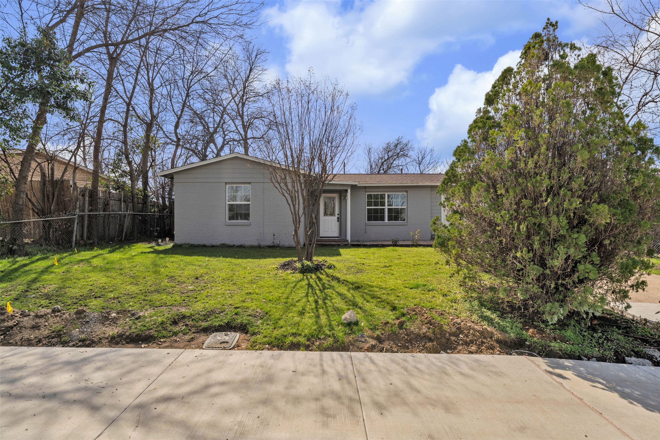 1112 E Mitchell Street Arlington TX 76010