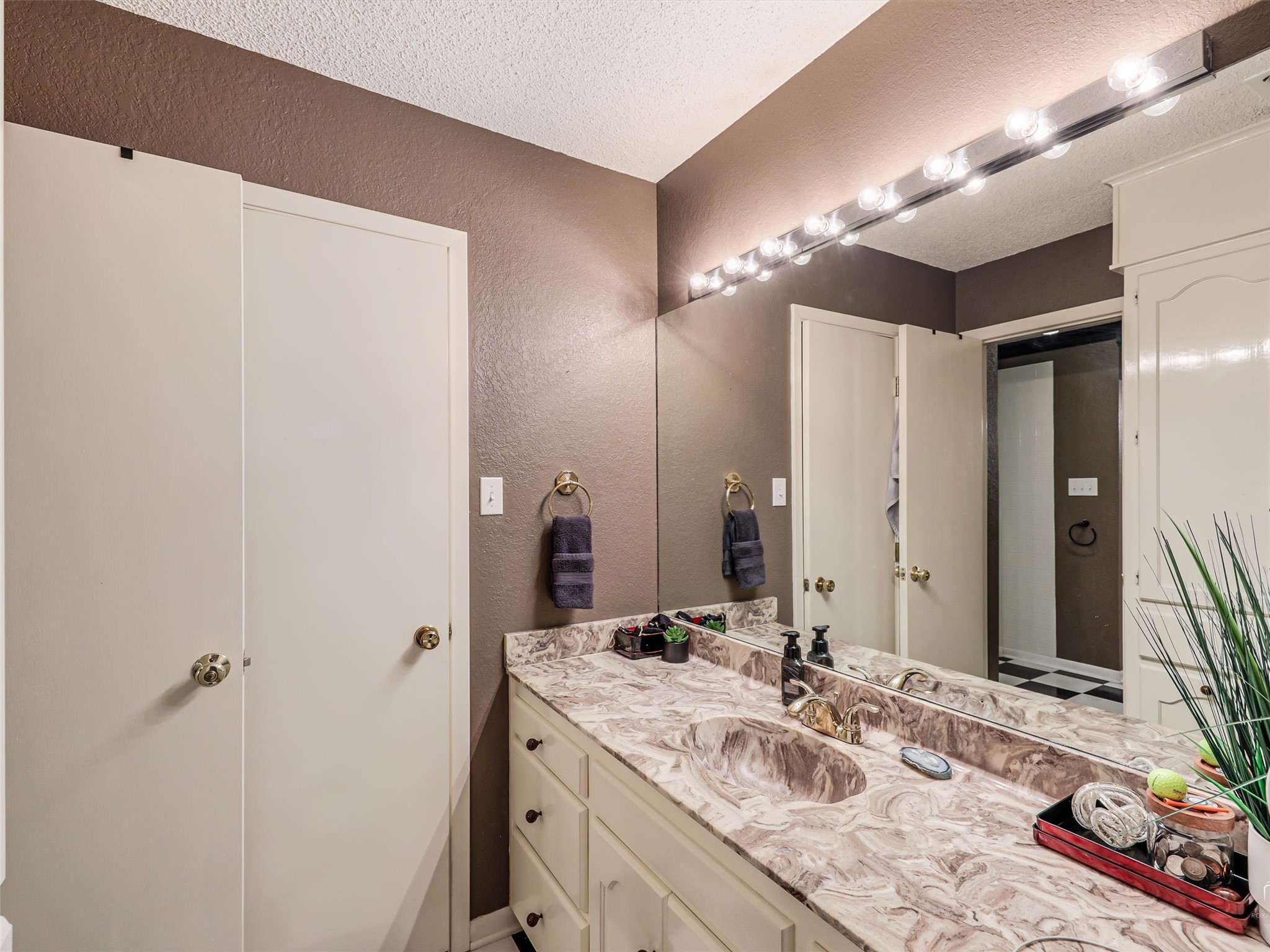 2613 Brookhaven Drive Denison TX 75020
