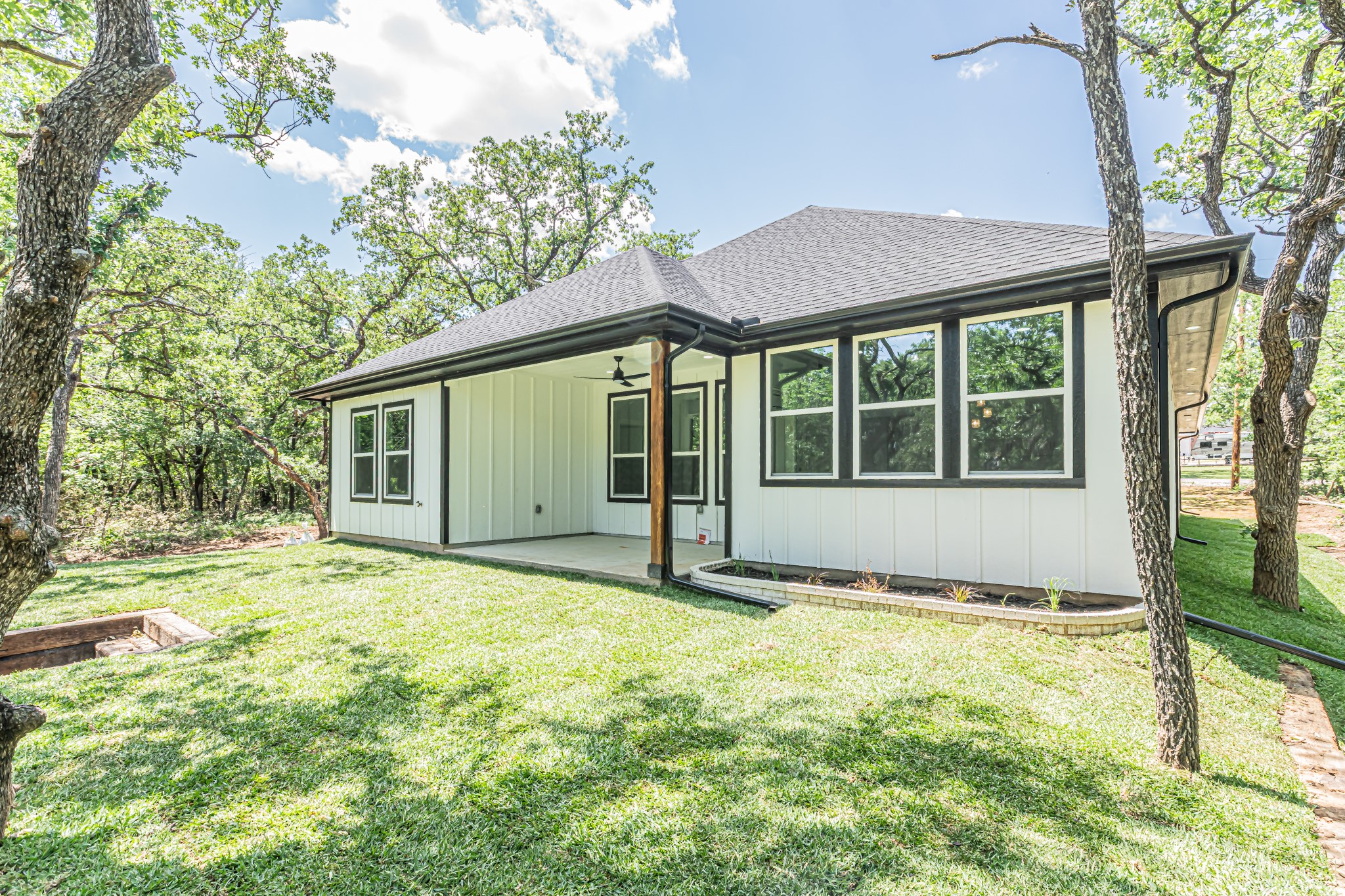 109 Gordons Circle Runaway Bay TX 76426