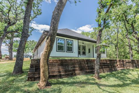 109 Gordons Circle Runaway Bay TX 76426
