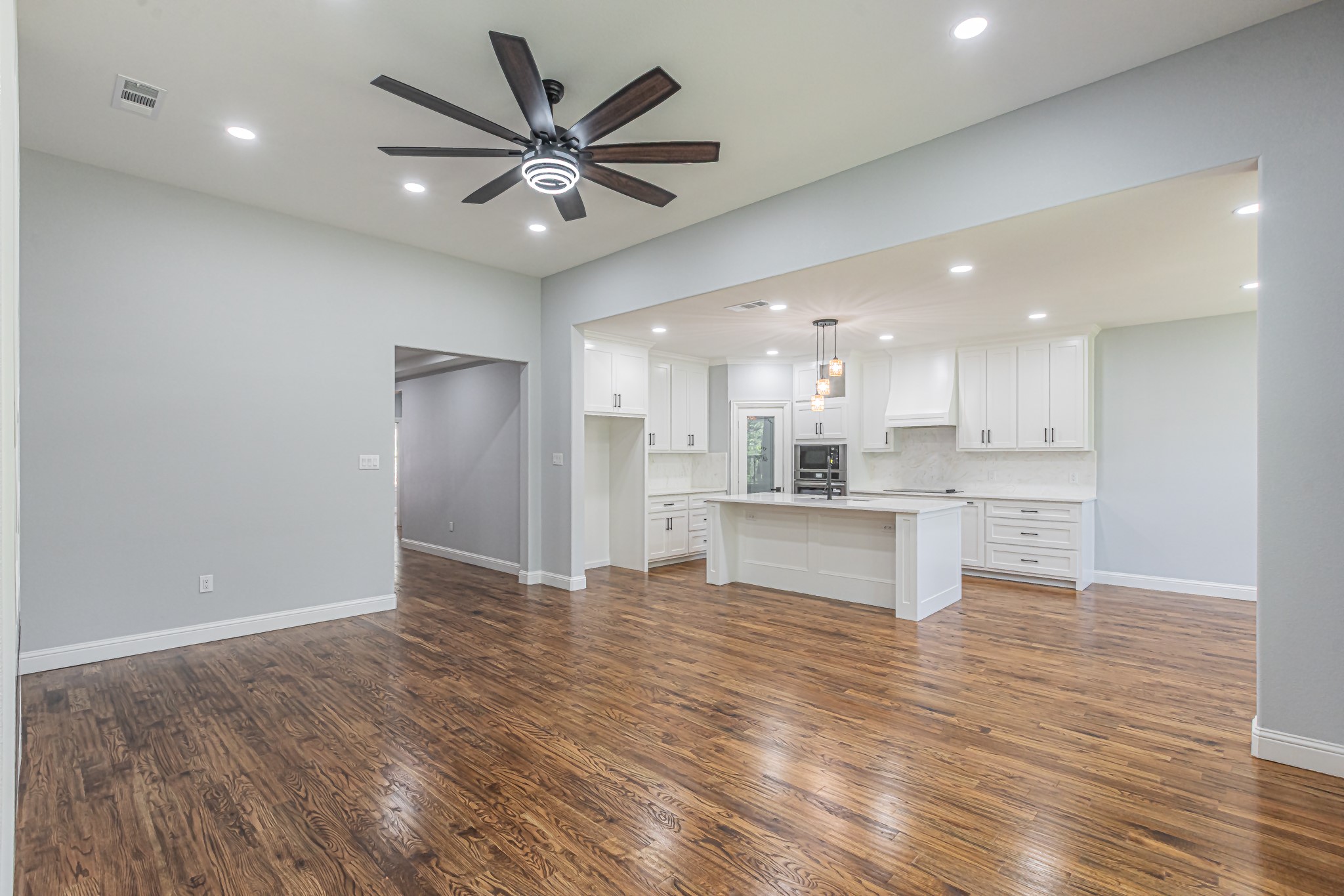 109 Gordons Circle Runaway Bay TX 76426