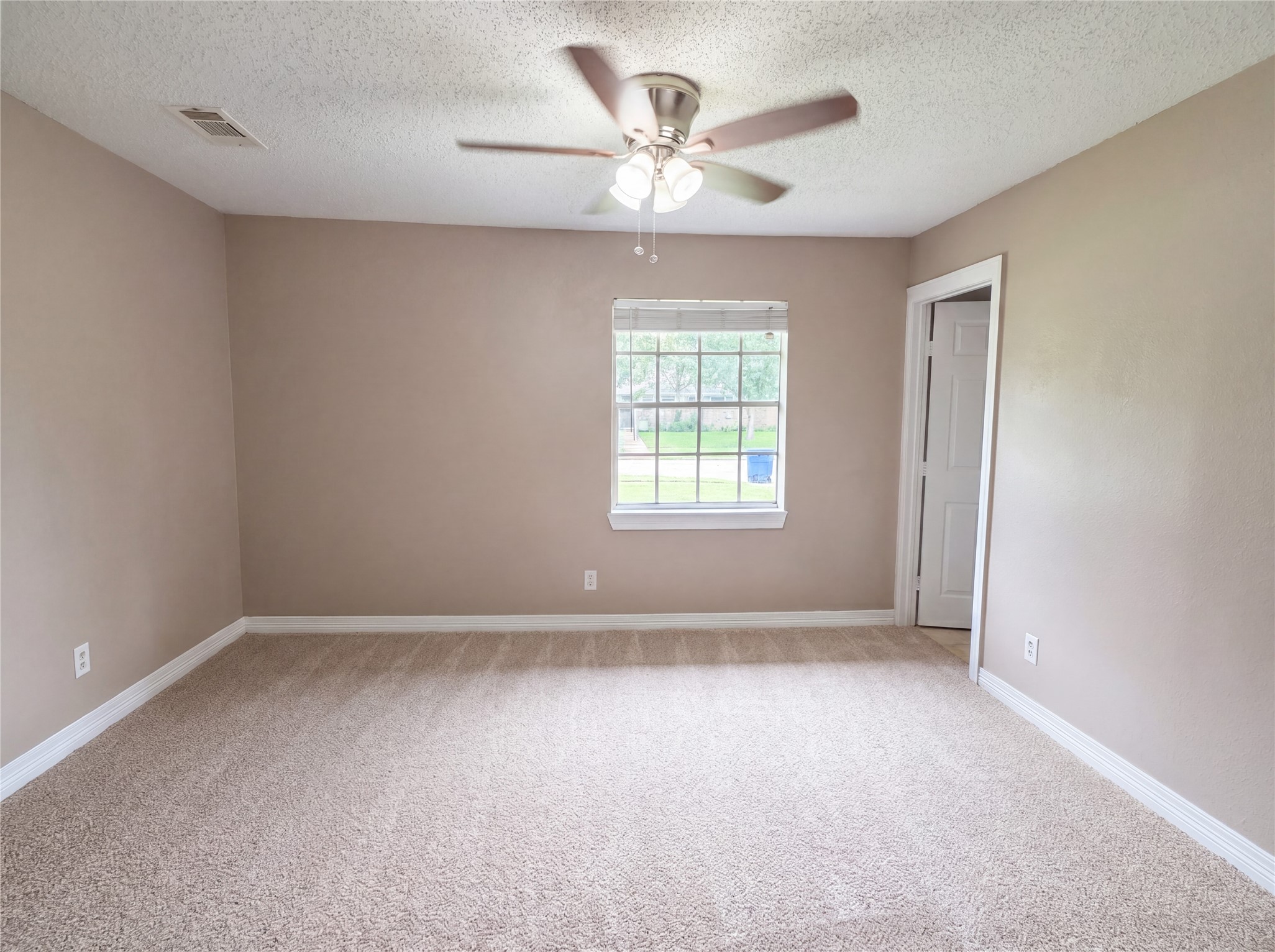 3255 Whitehall Drive Dallas TX 75229