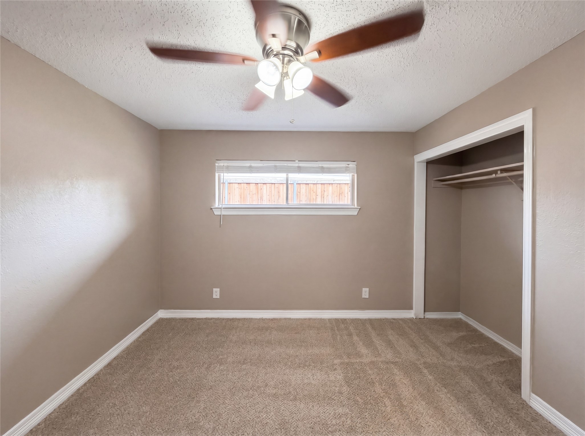 3255 Whitehall Drive Dallas TX 75229