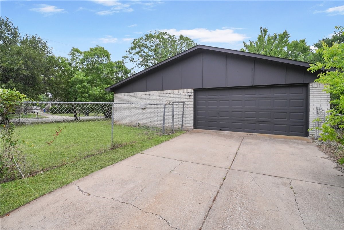 7101 Hardwood Trail Dallas TX 75249