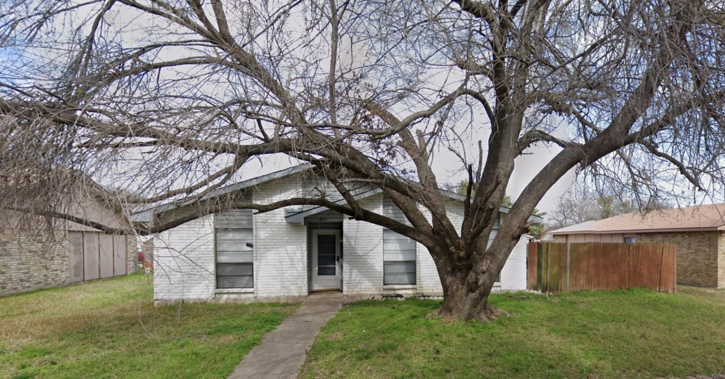 2106 Alder Trail Grand Prairie TX 75052