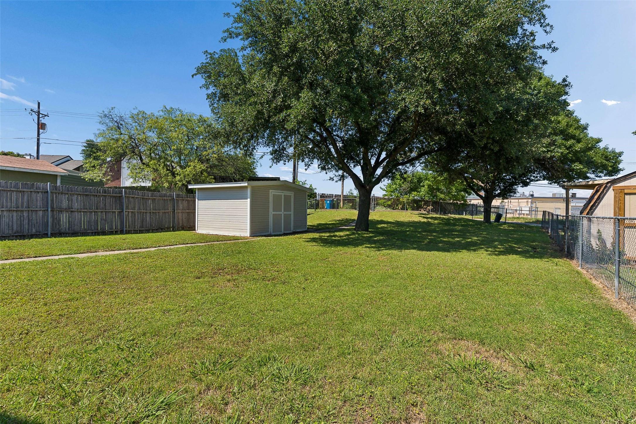 213 Teakwood Lane Lewisville TX 75067