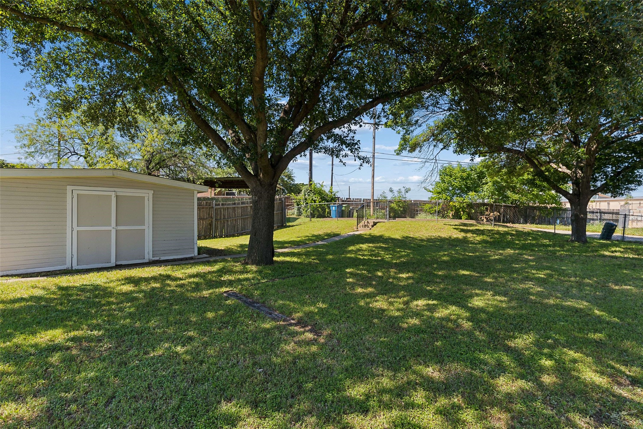 213 Teakwood Lane Lewisville TX 75067