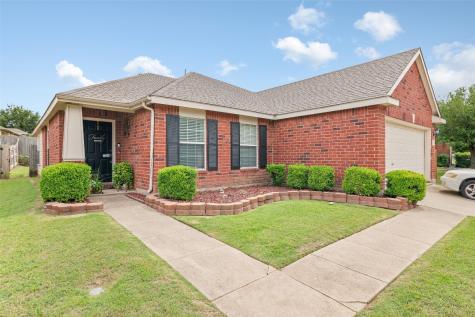 1216 Sandpiper Aubrey TX 76227