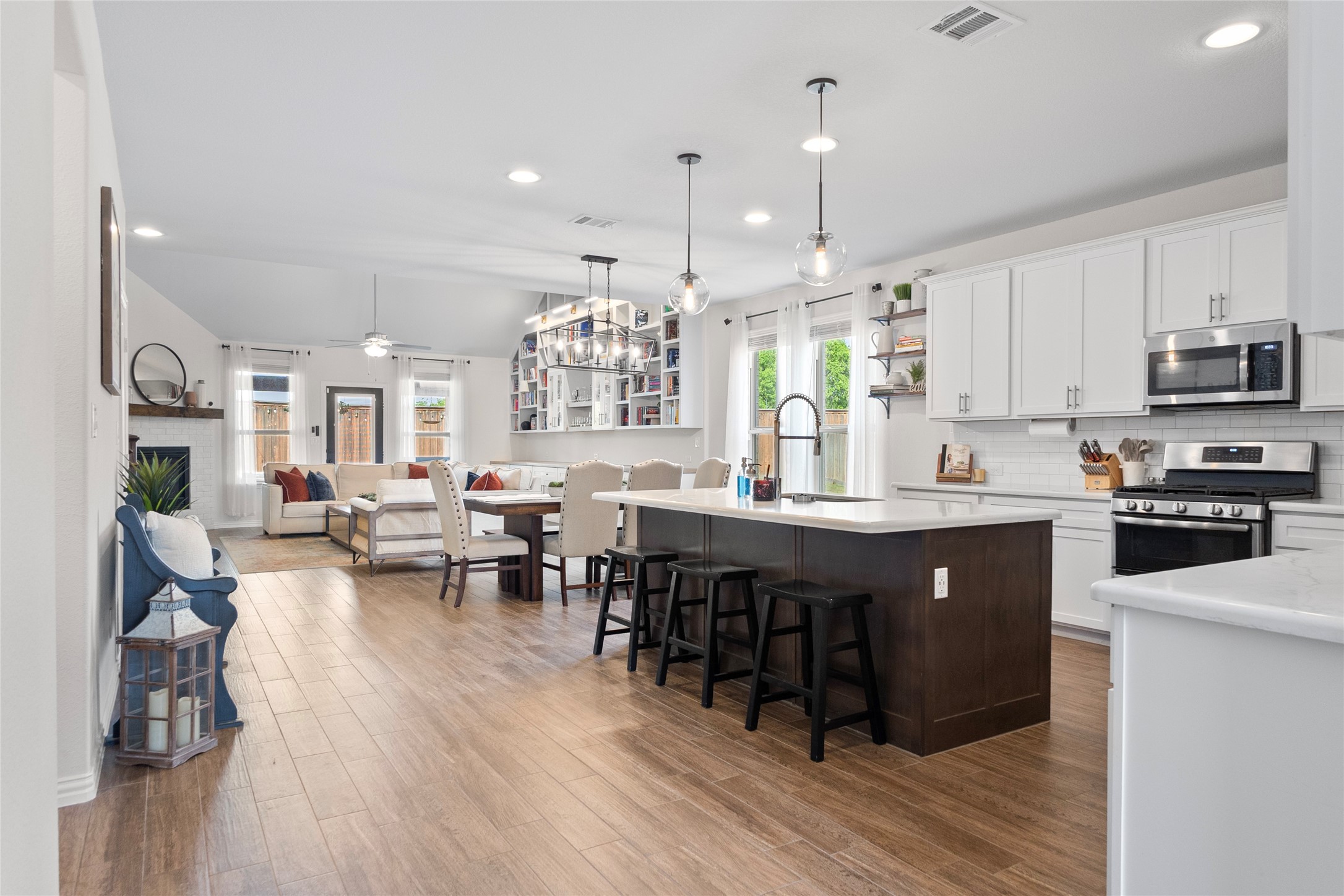 101 Mossy Oak Trail Fort Worth TX 76131