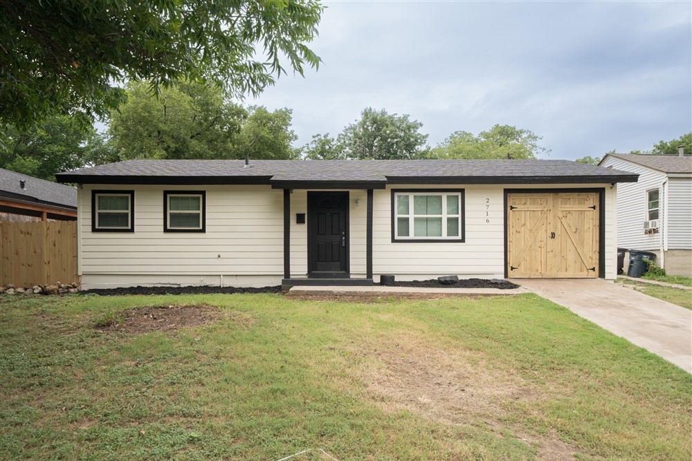2716 Bideker Avenue Fort Worth TX 76105