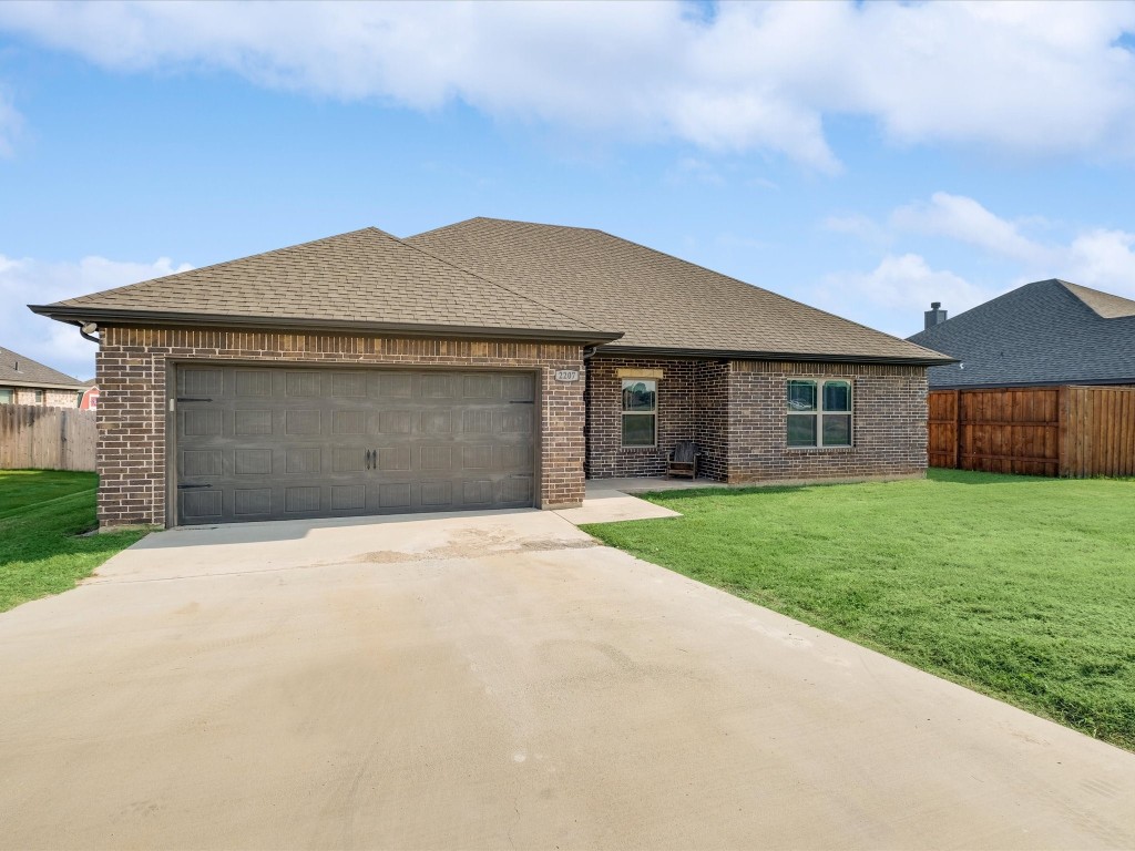 2207 Cates Street Bridgeport TX 76426