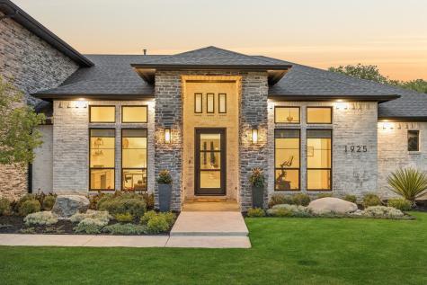 1925 Creek View Court Argyle TX 76226