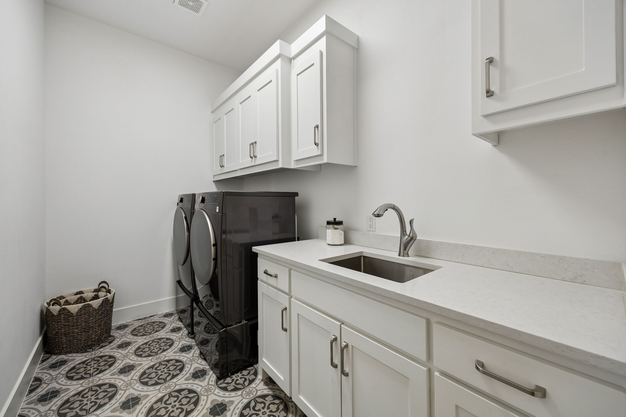1925 Creek View Court Argyle TX 76226