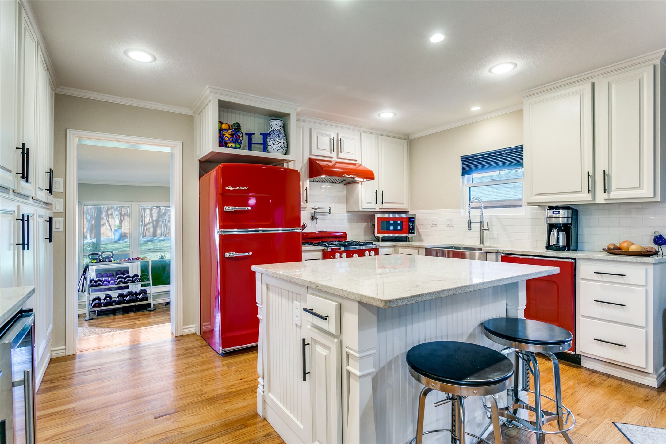 318 Ruth Street Grapevine TX 76051