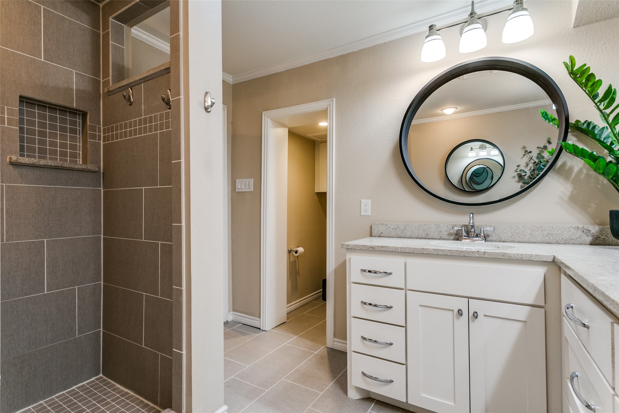 318 Ruth Street Grapevine TX 76051