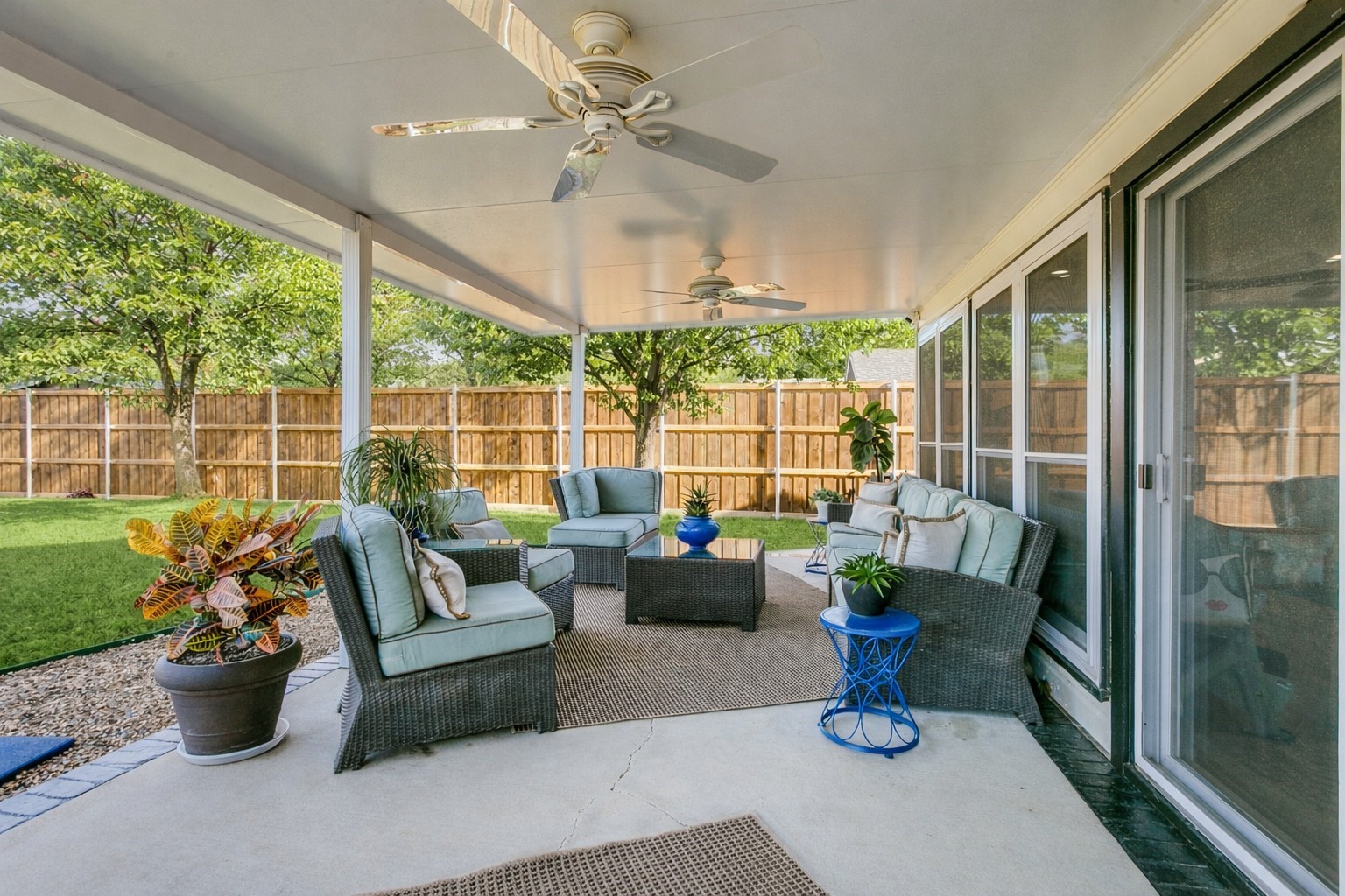 318 Ruth Street Grapevine TX 76051