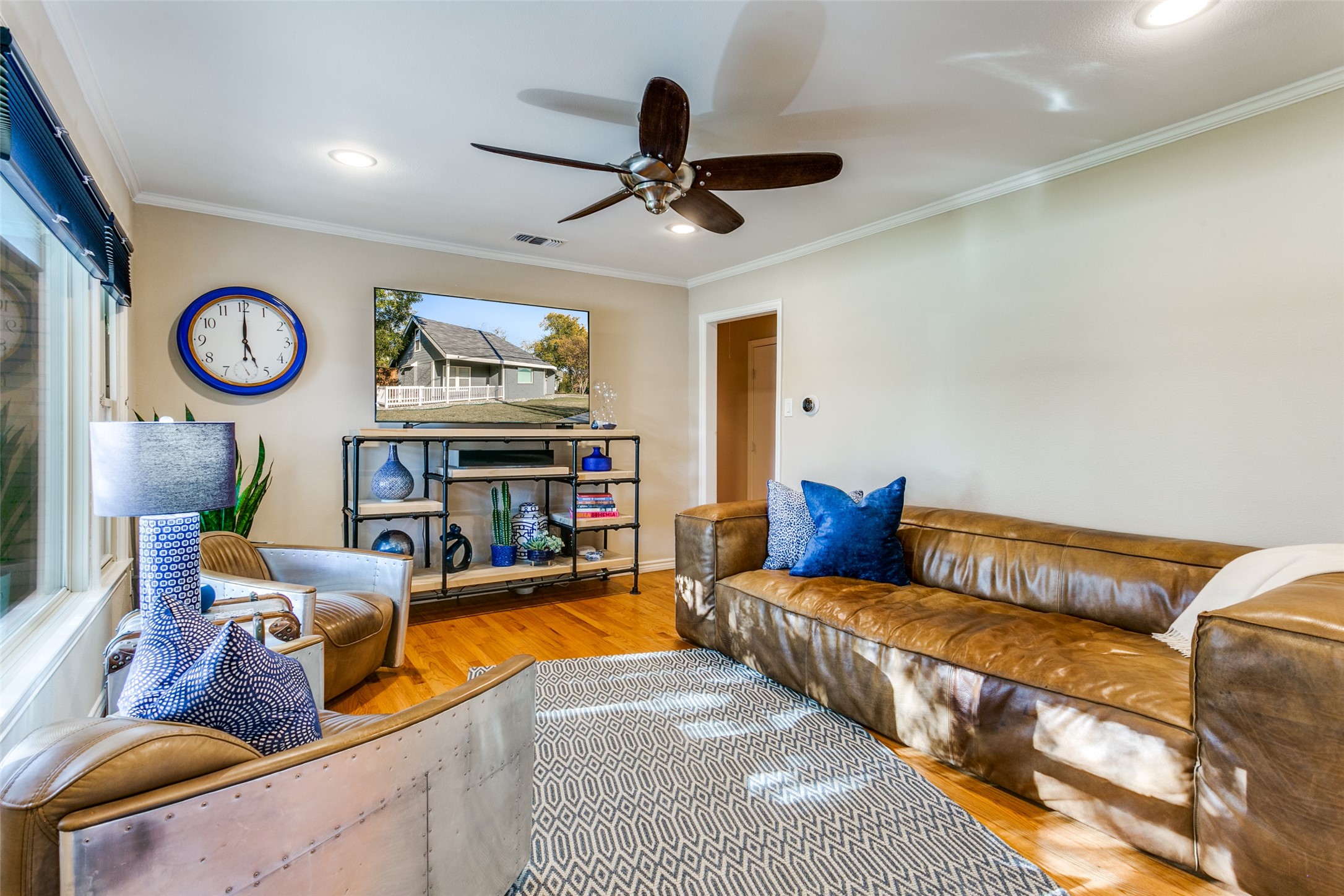 318 Ruth Street Grapevine TX 76051