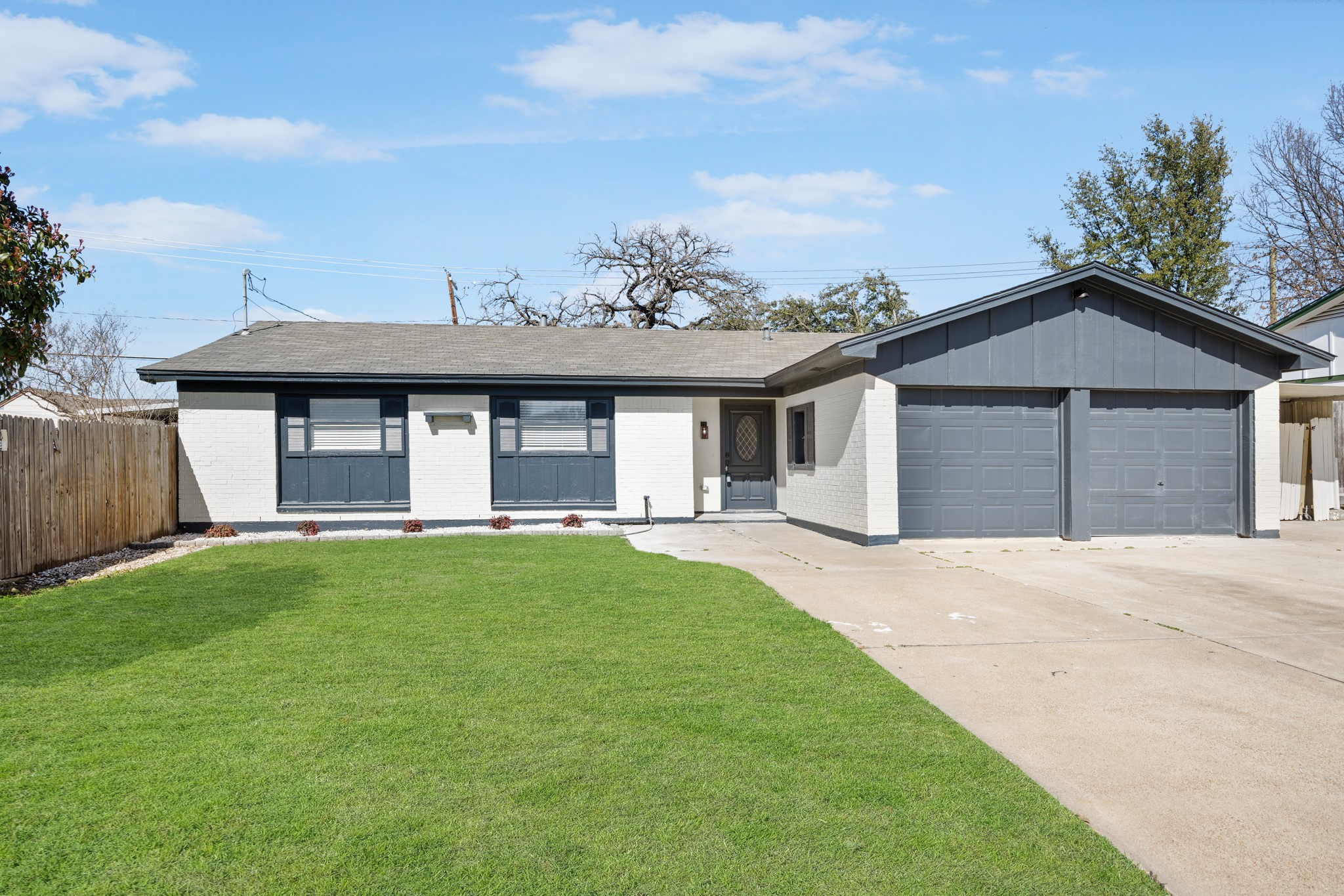 1821 Schumac Lane Bedford TX 76022