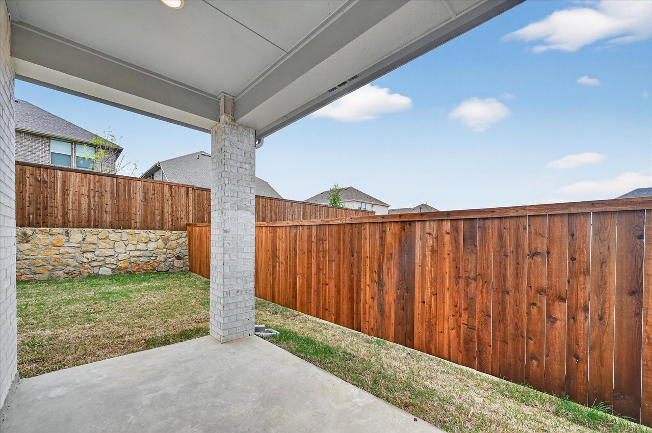 723 Sagebrush Trail Sherman TX 75092