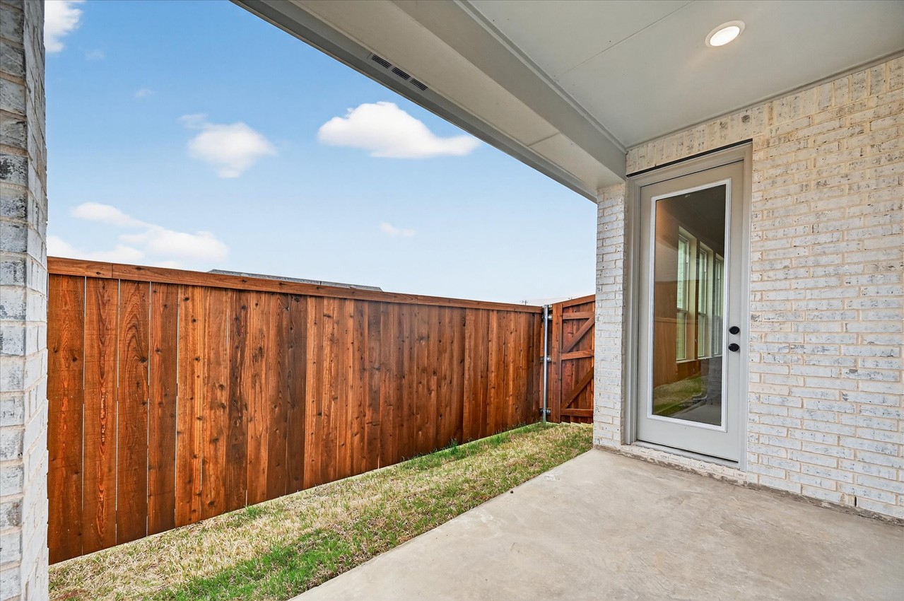 723 Sagebrush Trail Sherman TX 75092