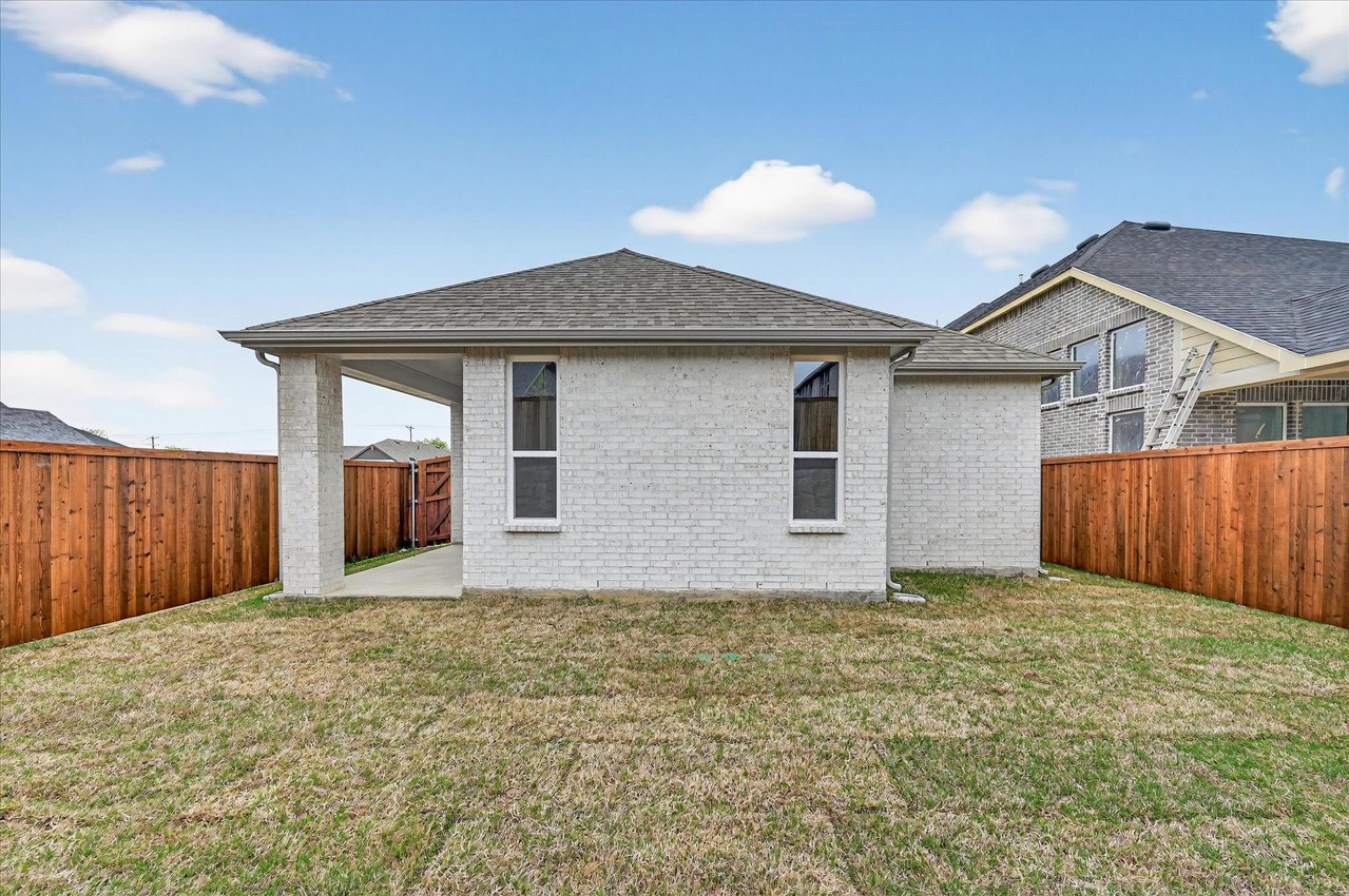 723 Sagebrush Trail Sherman TX 75092
