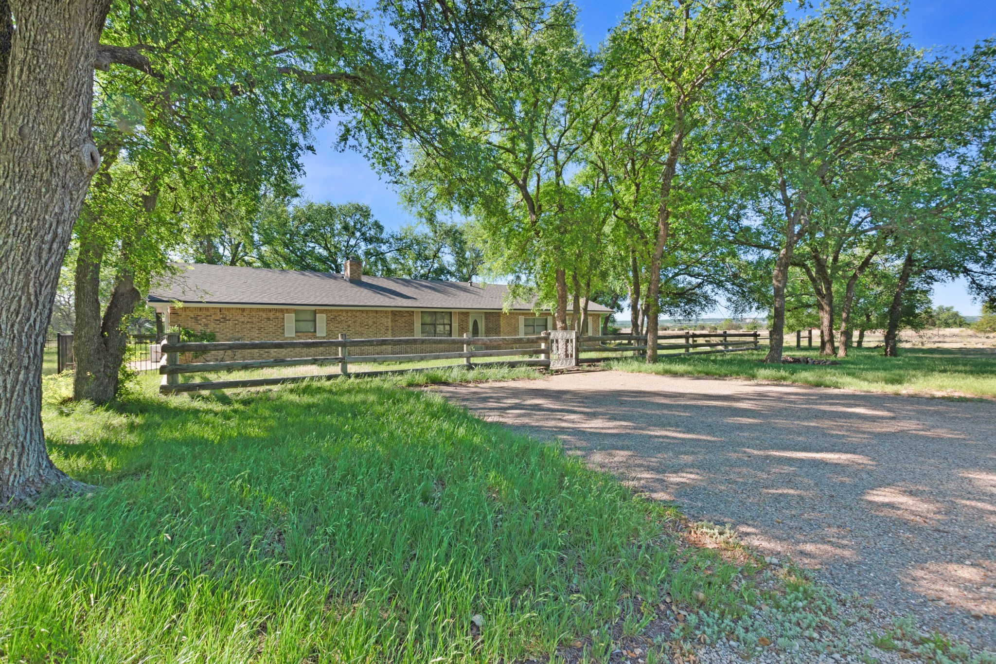1830 Fm 221 Hamilton TX 76531