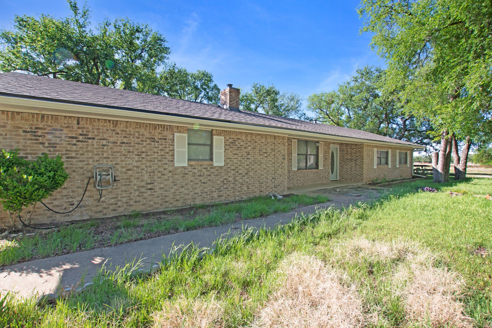 1830 Fm 221 Hamilton TX 76531