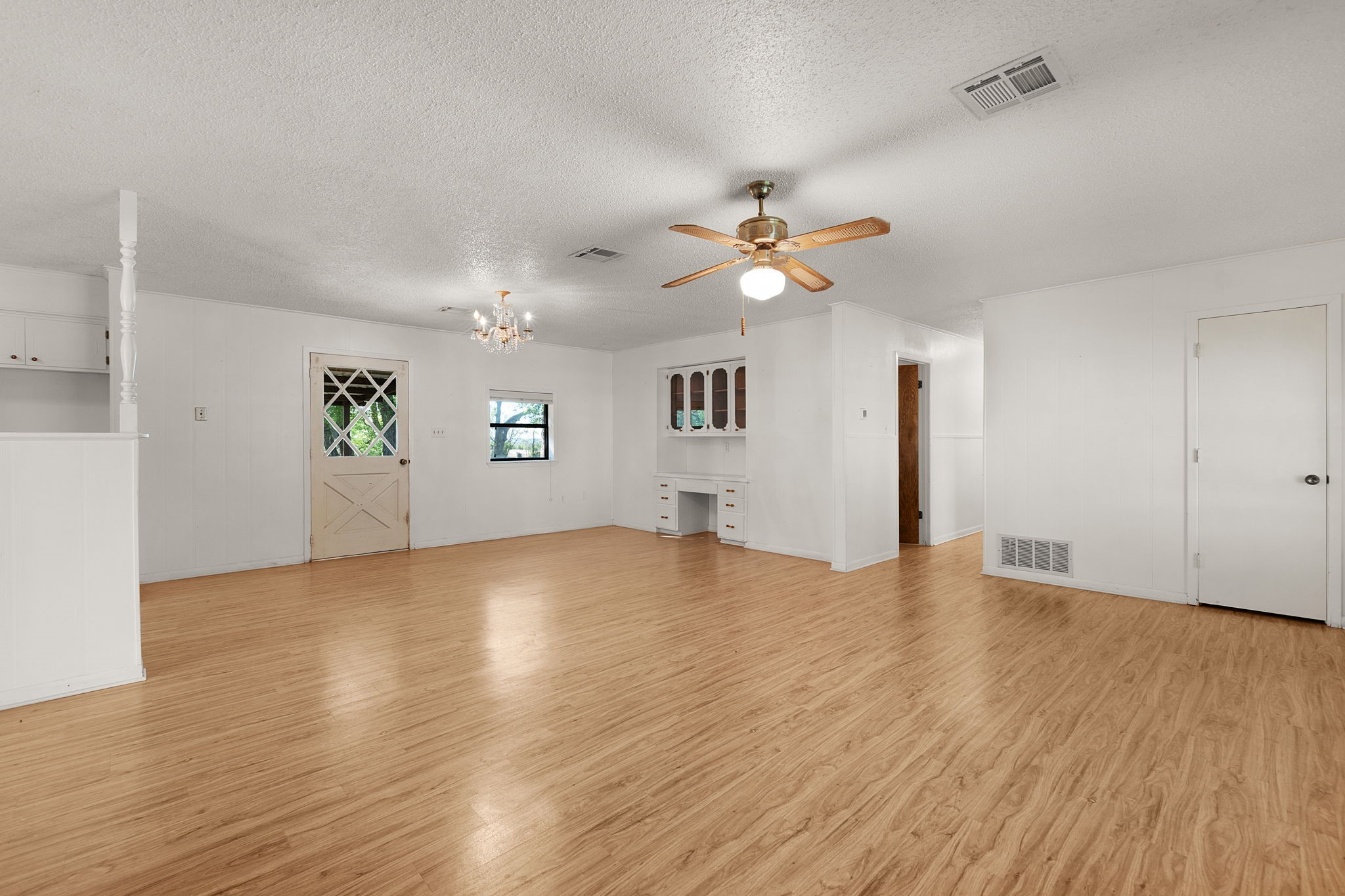 1830 Fm 221 Hamilton TX 76531