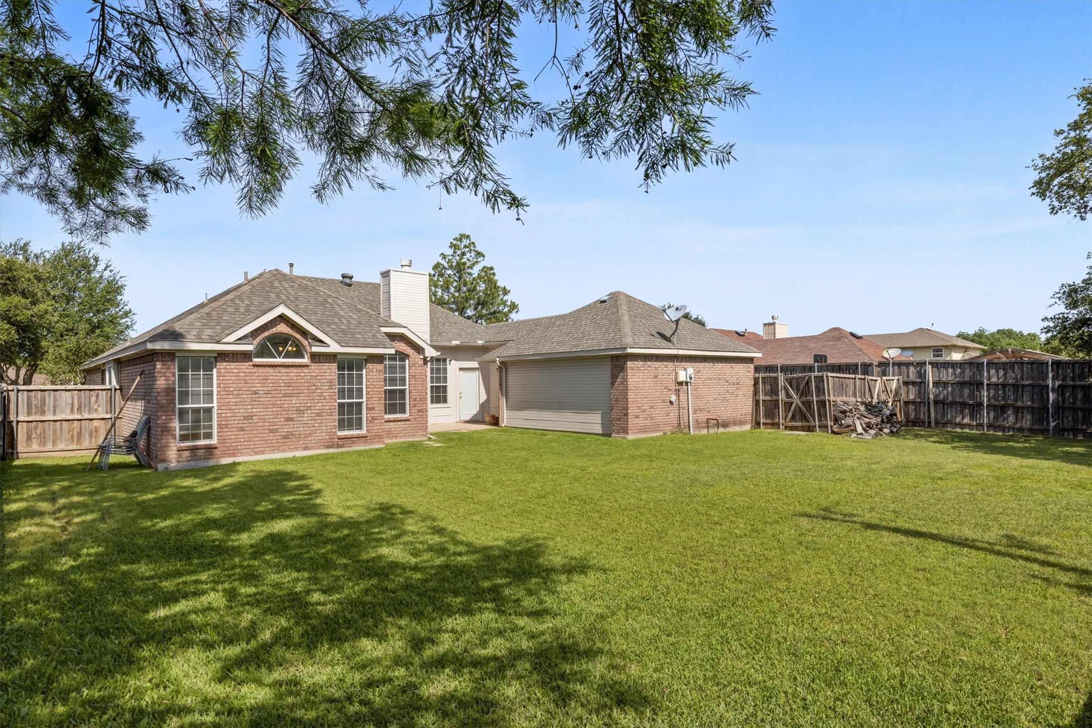 6318 Ahnee Drive Rowlett TX 75089